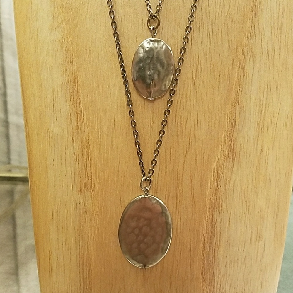 Anthropologie Pre owned 30" long multi layer chain